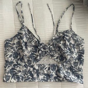 Abercrombie & Fitch peep hole crop top